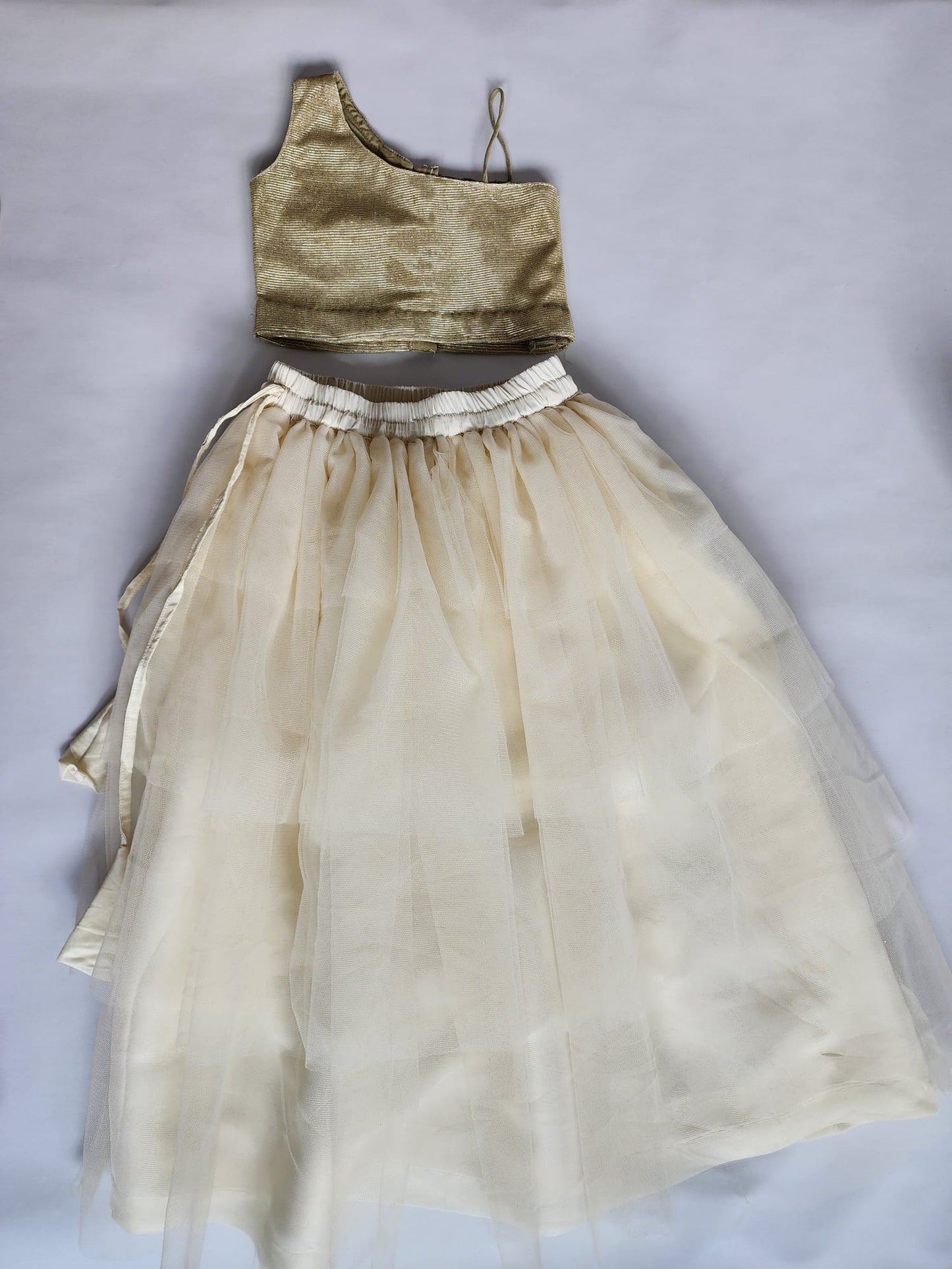 The Avni Lehenga